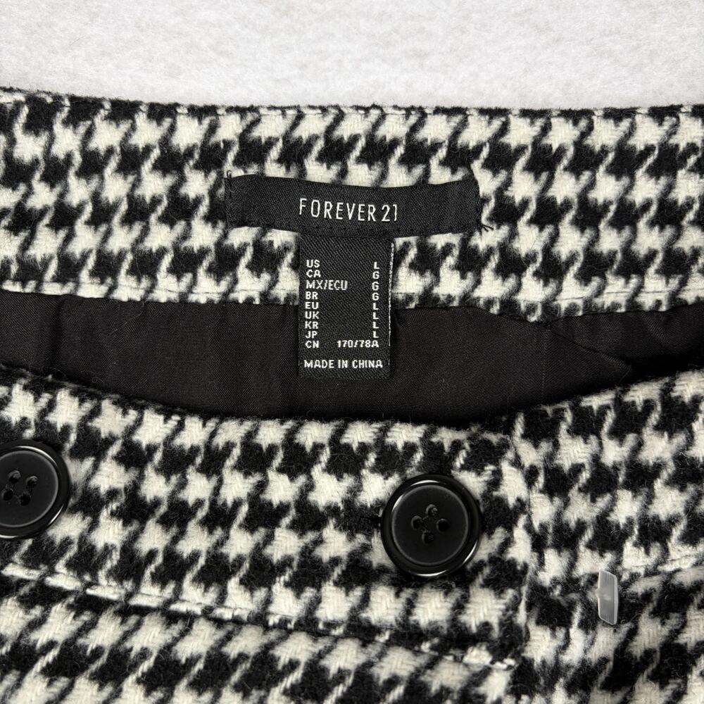 Forever 21 Houndstooth Mini Skirt Women's L Black Button Front Preppy Old Money - Picture 3 of 9